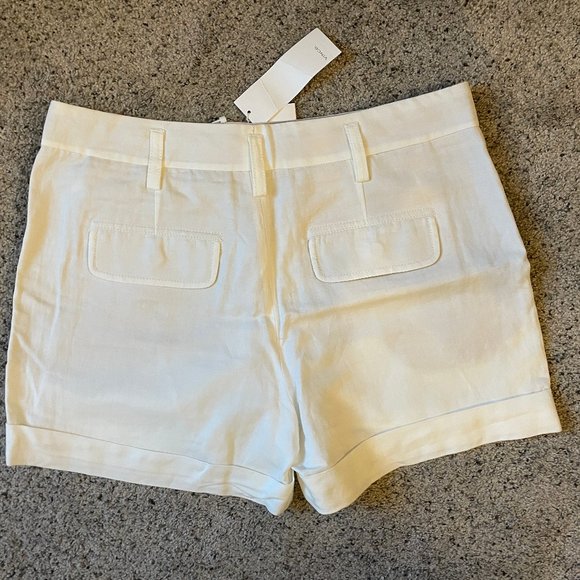 Vince NWT Front Pleat Shorts in Off-White Size 8 - Picture 6 of 8